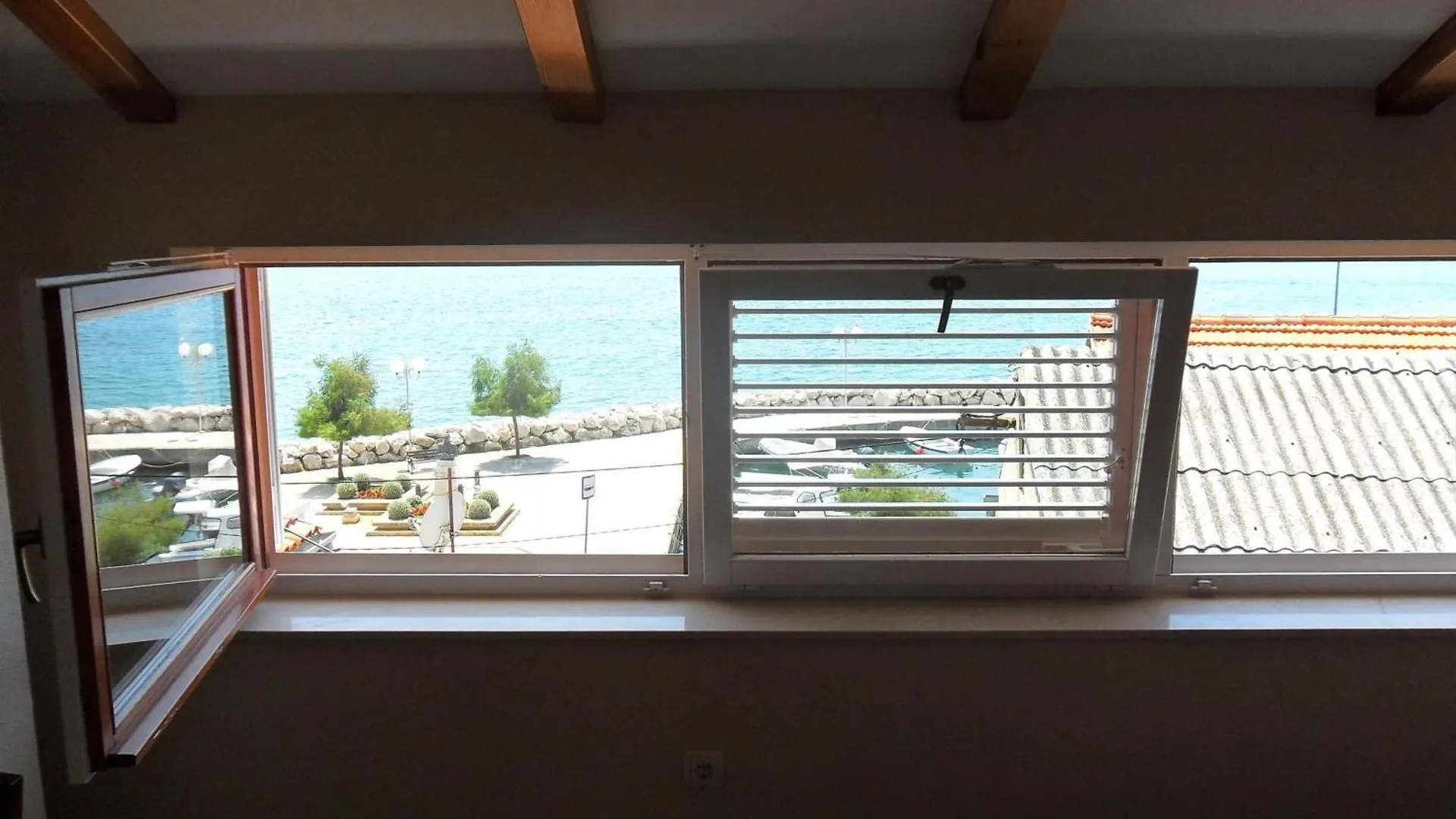 Grosse Ferienwohnung In Zadar Mit Privatem Balkon Diklo Appartement